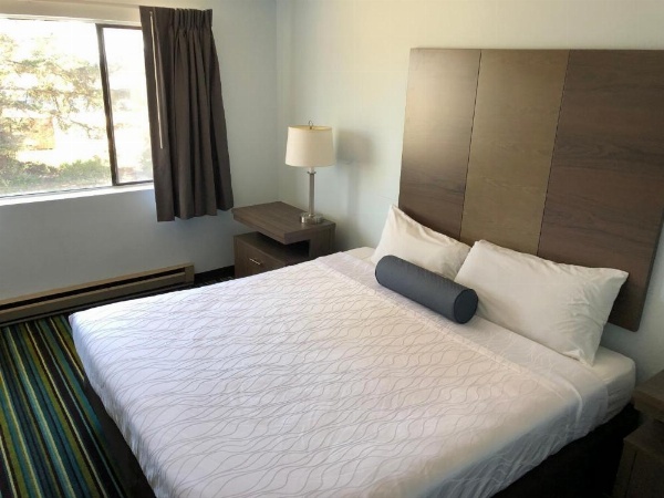 Brookings Inn Resort image 20